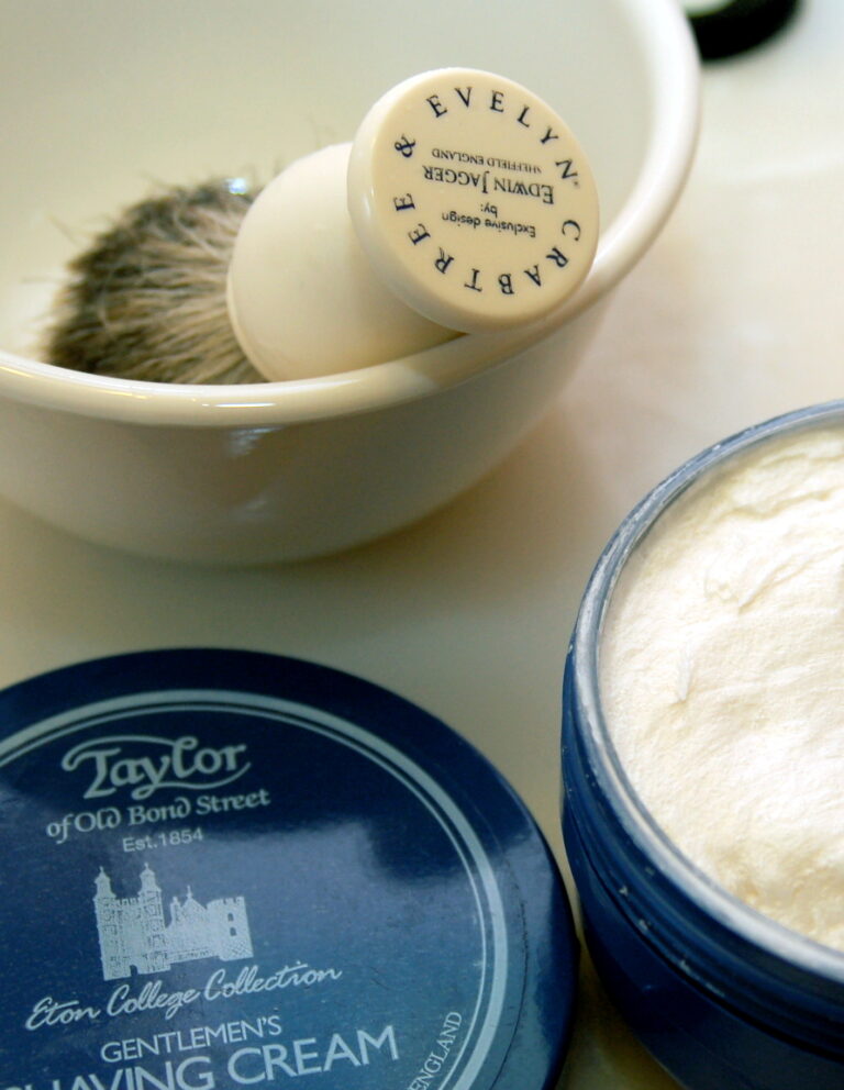 Crème à raser Taylor of Old Bond Street en bol (Taylor of Old Bond Street Santal)